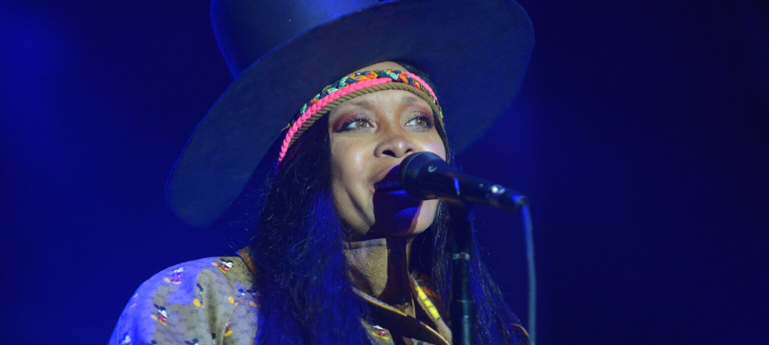 Erykah Badu – The Chicago Theatre
