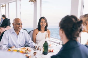 Brunch Cruise on Chicago River, Chicago – 2 Hours