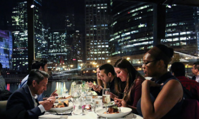 Buffett Dinner Cruise – Lake Michigan (2.5 Hours)