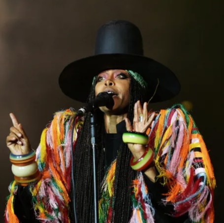 Erykah Badu – The Chicago Theatre